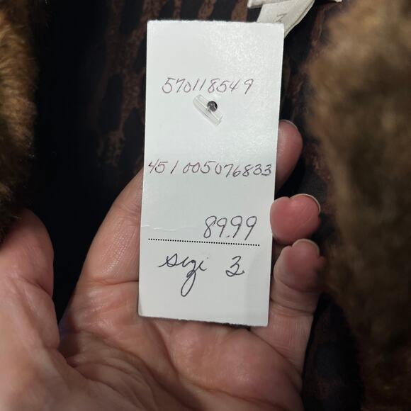 Chico's NWT Vest Acrylic Faux Fur Brown Open Front Animal Print Lined Winter 3 - Picture 8 of 8